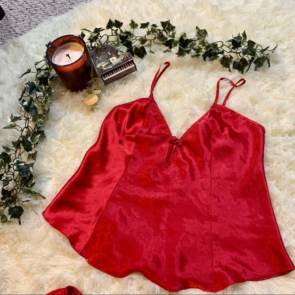 Dreamy Red Set - Picture 2 of 3